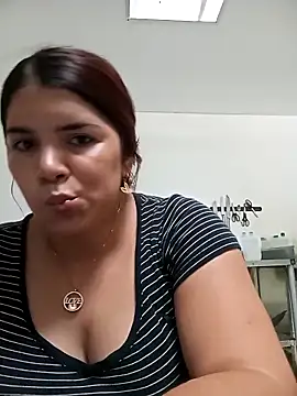 girl tentation69 online show from February 23, 2025, 3:08 pm