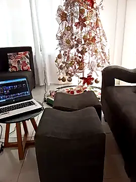 girl tentation69 online show from January 21, 2025, 8:43 pm