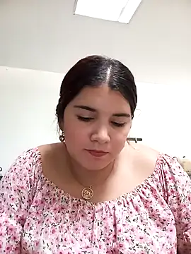 girl tentation69 online show from December 26, 2024, 6:12 pm