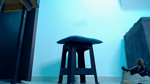 mastersmits online show from December 18, 2025, 1:44 am