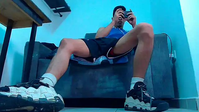 Snapshot of mastersmits chatting on June 19, 2026, 3:23 am mastersmits online show from June 19, 2026, 3:23 am