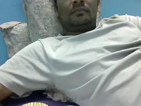 Snapshot of NiceBoy9099 chatting on March 9, 2025, 12:31 pm NiceBoy9099 online show from March 9, 2025, 12:31 pm