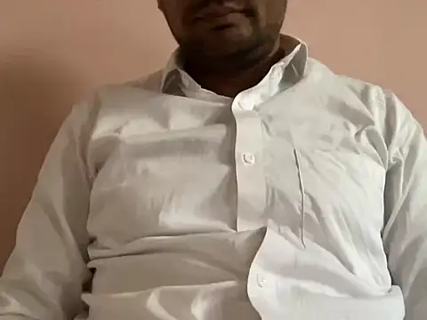 NiceBoy9099 online show from February 18, 2026, 5:38 am