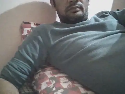 Snapshot of NiceBoy9099 chatting on October 23, 2025, 5:00 pm NiceBoy9099 online show from October 23, 2025, 5:00 pm