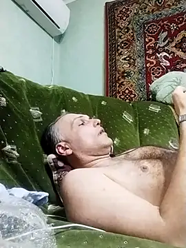 Pineapple04 online show from March 14, 2025, 7:12 pm