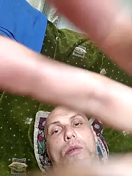 Snapshot of Pineapple04 chatting on October 27, 2025, 6:53 pm Pineapple04 online show from October 27, 2025, 6:53 pm