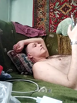 Pineapple04 online show from March 3, 2025, 8:41 am