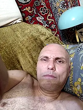 Snapshot of Pineapple04 chatting on October 29, 2025, 2:16 pm Pineapple04 online show from October 29, 2025, 2:16 pm