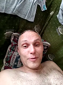 Snapshot of Pineapple04 chatting on September 20, 2025, 7:46 am Pineapple04 online show from September 20, 2025, 7:46 am