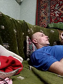 Pineapple04 online show from April 11, 2026, 4:21 pm