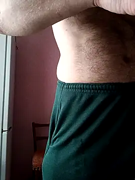 Snapshot of Pineapple04 chatting on October 27, 2025, 5:30 am Pineapple04 online show from October 27, 2025, 5:30 am