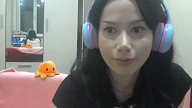 Snapshot of SashaGrinch chatting on February 2, 2025, 2:02 pm SashaGrinch online show from February 2, 2025, 2:02 pm