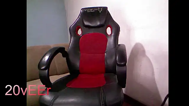 Snapshot of 20vEEr chatting on September 22, 2025, 8:04 pm 20vEEr online show from September 22, 2025, 8:04 pm