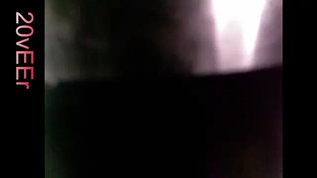 Snapshot of 20vEEr chatting on October 8, 2025, 6:48 am 20vEEr online show from October 8, 2025, 6:48 am