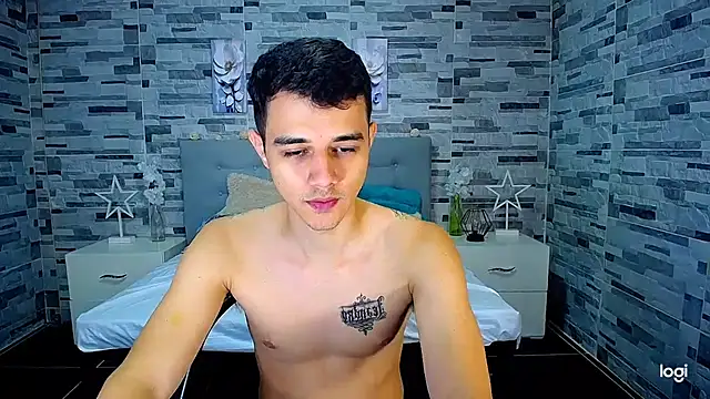 Snapshot of ADAM_HOT chatting on October 6, 2025, 7:47 pm ADAM HOT online show from October 6, 2025, 7:47 pm