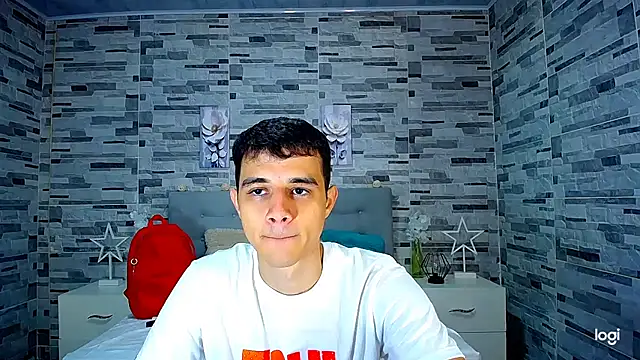 Snapshot of ADAM_HOT chatting on October 7, 2025, 10:22 pm ADAM HOT online show from October 7, 2025, 10:22 pm