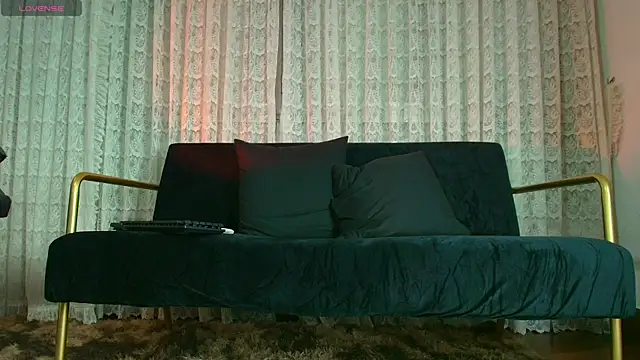 Snapshot of Camila_Chainn chatting on September 17, 2025, 4:09 pm Camila Chainn online show from September 17, 2025, 4:09 pm