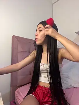 sofi cute01 online show from March 15, 2025, 1:19 am