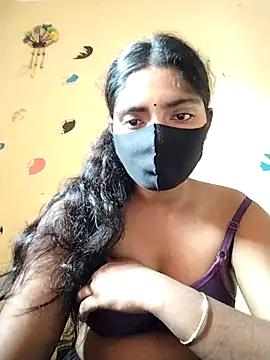 Lina-Rose online show from September 17, 2025, 8:05 am