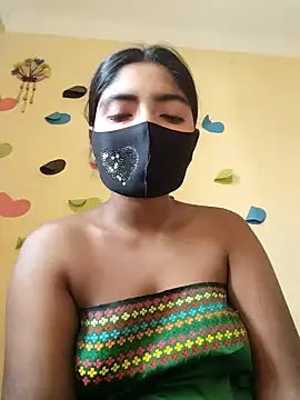 Lina-Rose online show from March 12, 2025, 10:48 am