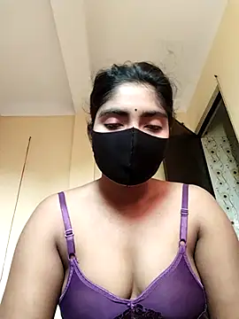 Lina-Rose online show from October 15, 2025, 2:21 am