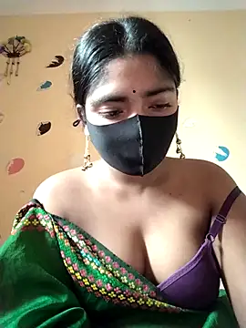 Lina-Rose online show from September 18, 2025, 2:14 am