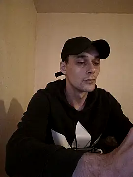 Snapshot of kx93 chatting on October 31, 2025, 6:48 pm kx93 online show from October 31, 2025, 6:48 pm