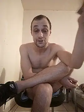 Snapshot of kx93 chatting on October 12, 2025, 7:04 pm kx93 online show from October 12, 2025, 7:04 pm