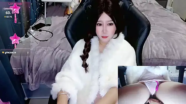 Snapshot of Angelababy001 chatting on December 9, 2024, 2:06 pm Angelababy001 online show from December 9, 2024, 2:06 pm