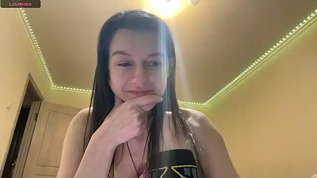 Alice  grace online show from February 13, 2025, 7:31 pm