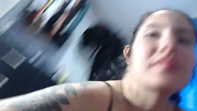 Snapshot of sweettaty chatting on January 19, 2025, 1:01 pm sweettaty online show from January 19, 2025, 1:01 pm