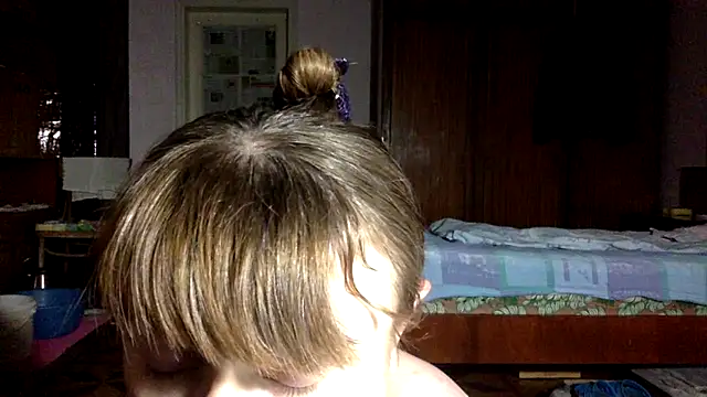 Snapshot of KlavdiaPetrivna chatting on October 29, 2025, 8:41 pm KlavdiaPetrivna online show from October 29, 2025, 8:41 pm