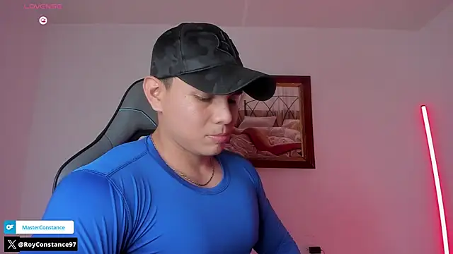 Snapshot of RoyConstance chatting on September 26, 2025, 3:35 am RoyConstance online show from September 26, 2025, 3:35 am