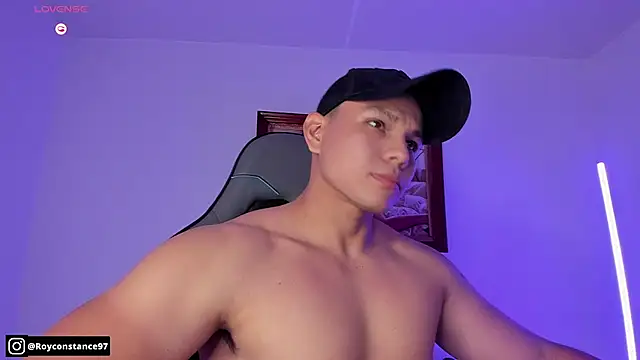 RoyConstance online show from December 5, 2025, 1:27 am