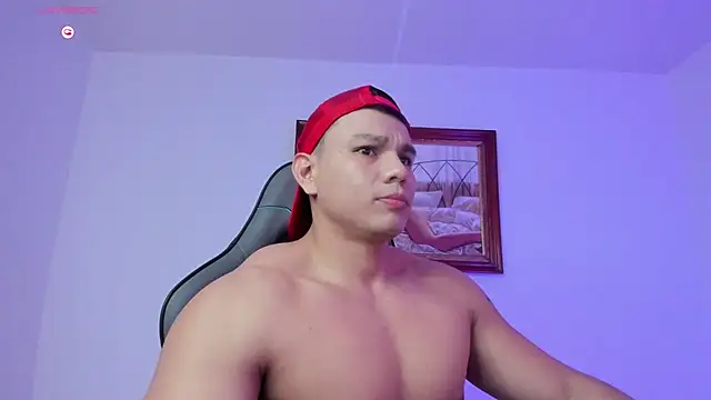 Snapshot of RoyConstance chatting on February 15, 2026, 8:30 pm RoyConstance online show from February 15, 2026, 8:30 pm