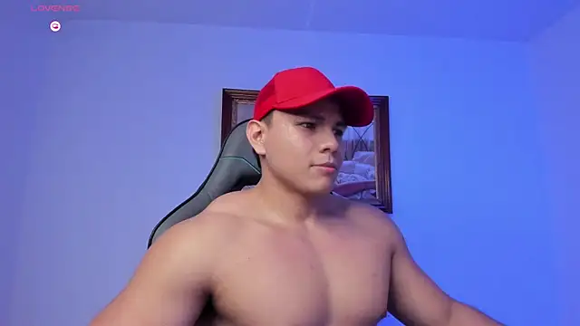 Snapshot of RoyConstance chatting on February 26, 2026, 3:17 am RoyConstance online show from February 26, 2026, 3:17 am