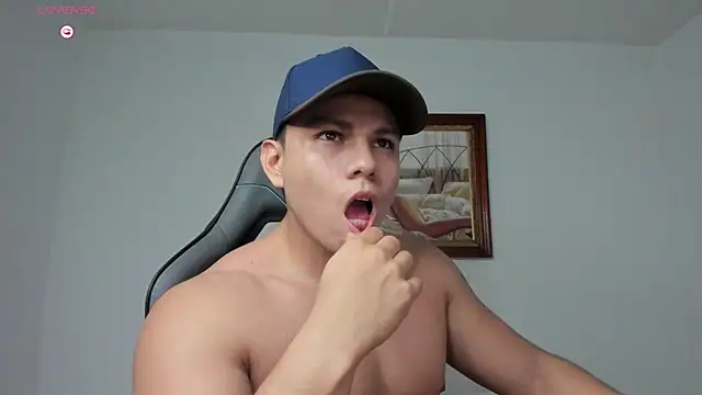 Snapshot of RoyConstance chatting on February 27, 2026, 3:51 am RoyConstance online show from February 27, 2026, 3:51 am