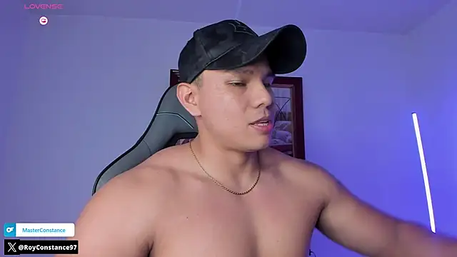 Snapshot of RoyConstance chatting on October 19, 2025, 4:26 am RoyConstance online show from October 19, 2025, 4:26 am