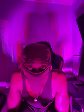 Snapshot of shomeagudtyme chatting on December 8, 2024, 9:24 am shomeagudtyme online show from December 8, 2024, 9:24 am