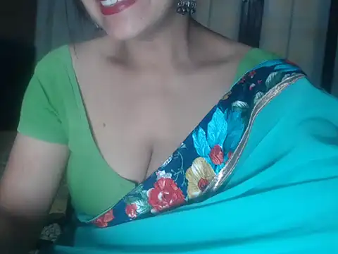 LustyShreya online show from October 8, 2025, 5:09 am