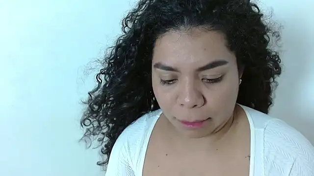 Snapshot of yulissa18 chatting on March 15, 2025, 4:35 am yulissa18 online show from March 15, 2025, 4:35 am