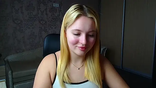 Snapshot of Milka_kiss_ chatting on February 23, 2026, 11:44 am Milka kiss online show from February 23, 2026, 11:44 am