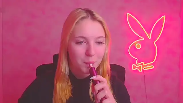 Milka kiss  online show from November 12, 2025, 6:50 am