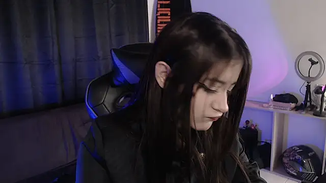 Snapshot of liz-beths chatting on November 30, 2025, 12:44 am liz-beths online show from November 30, 2025, 12:44 am