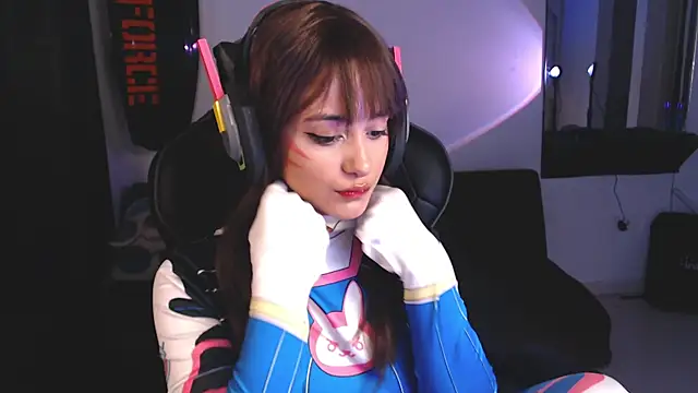 Snapshot of liz-beths chatting on September 27, 2025, 9:21 pm liz-beths online show from September 27, 2025, 9:21 pm