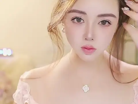 Snapshot of Qiaoqiao_ chatting on May 5, 2026, 5:16 pm Qiaoqiao online show from May 5, 2026, 5:16 pm