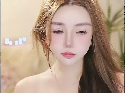 Qiaoqiao  online show from July 3, 2026, 7:42 pm