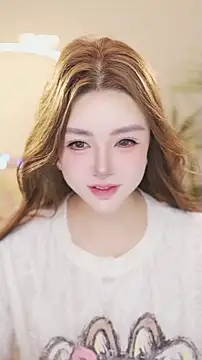 Qiaoqiao  online show from June 17, 2026, 3:44 pm