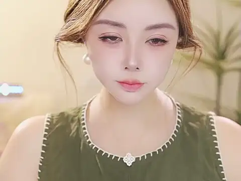 Snapshot of Qiaoqiao_ chatting on May 11, 2026, 3:29 pm Qiaoqiao online show from May 11, 2026, 3:29 pm