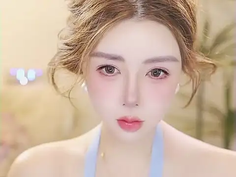 Qiaoqiao  online show from June 26, 2026, 3:51 pm